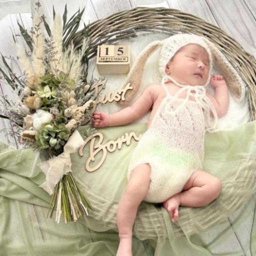 ニューボーンフォトモニター様から頂いた写真