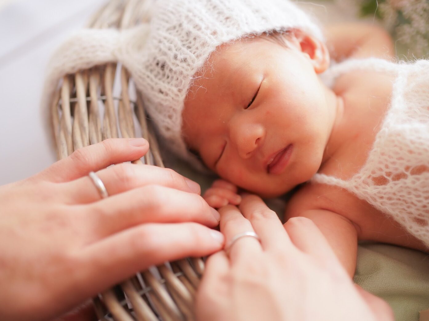 ニューボーンフォト撮影での赤ちゃんのぎゅっとした手