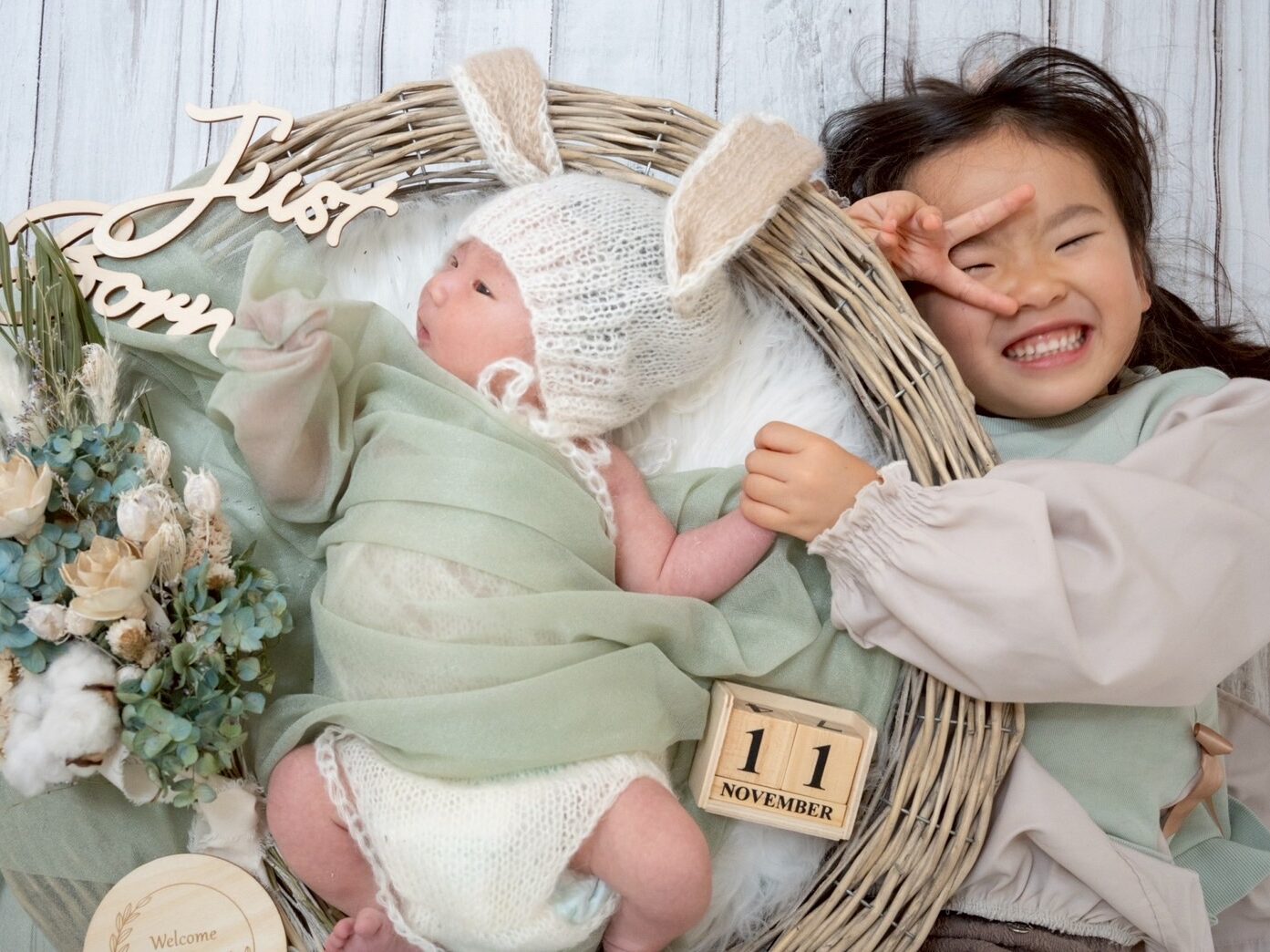 ニューボーンフォト撮影での兄弟での写真